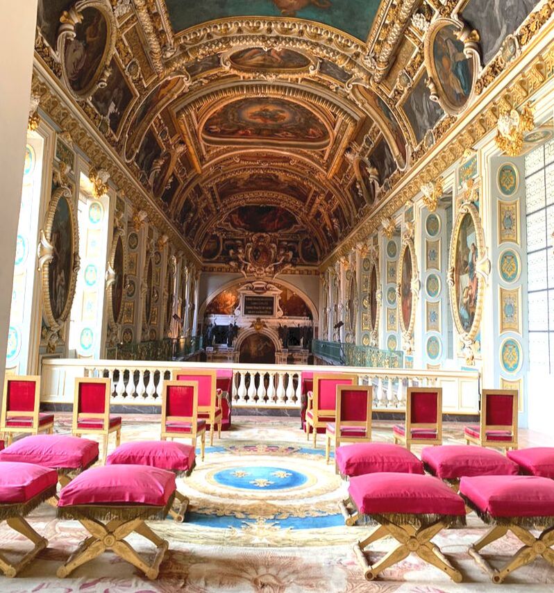 The upper portion of the chapel at the Chateau de Fontainebleau