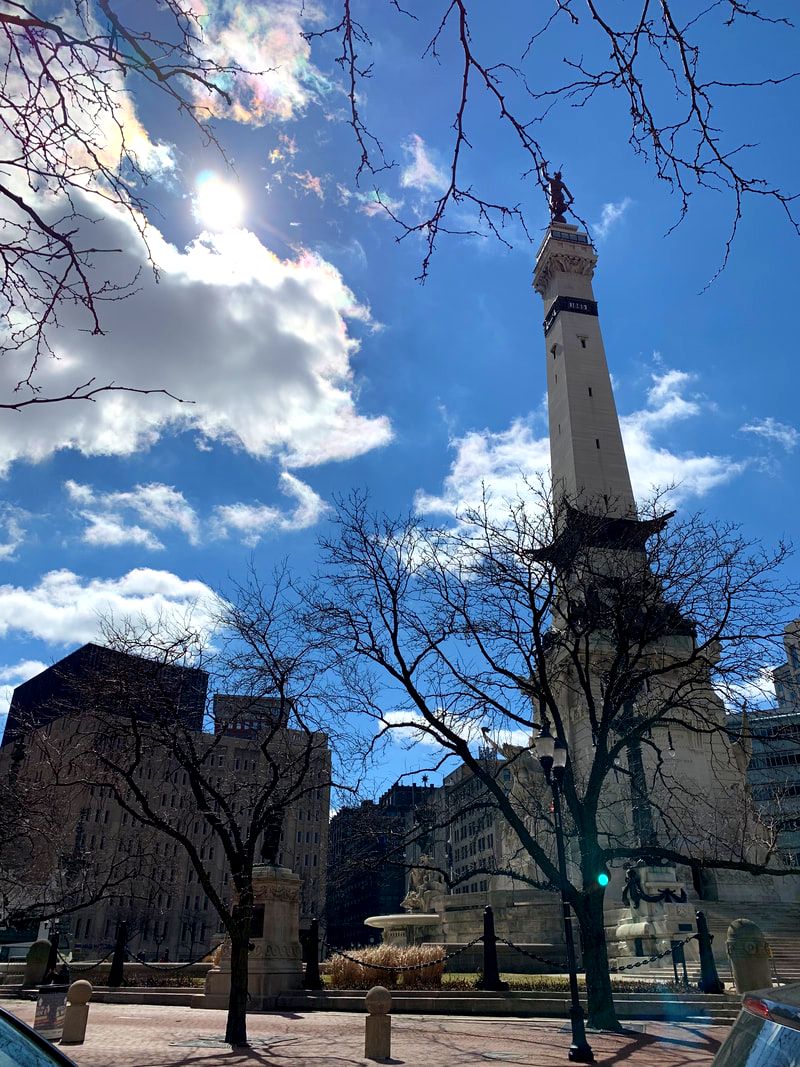 The Soldiers and Sailors Monument, downtown Indianapolis. Fun things to do in Indianapolis for couples.