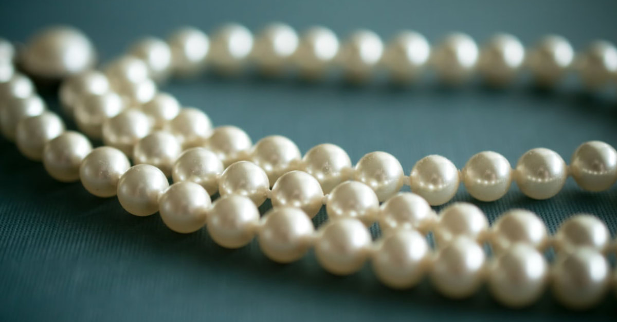 Preppy Style Guide - pearls