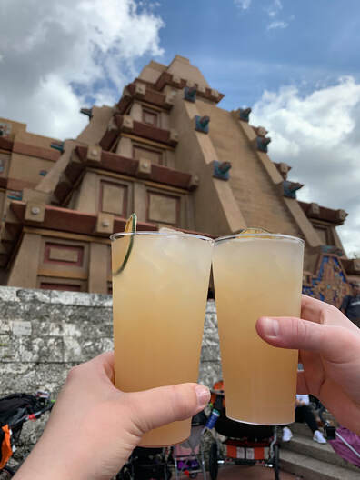 Epcot drinks. Disney World Outfit Ideas.