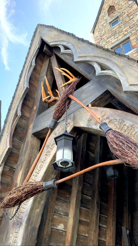 The Three Broomsticks, Hogsmeade, The Wizarding World of Harry Potter