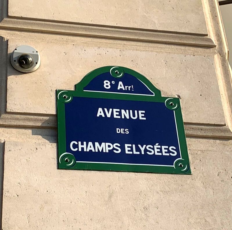 Champs-Elysees sign. Things to do on the Champs-Élysées