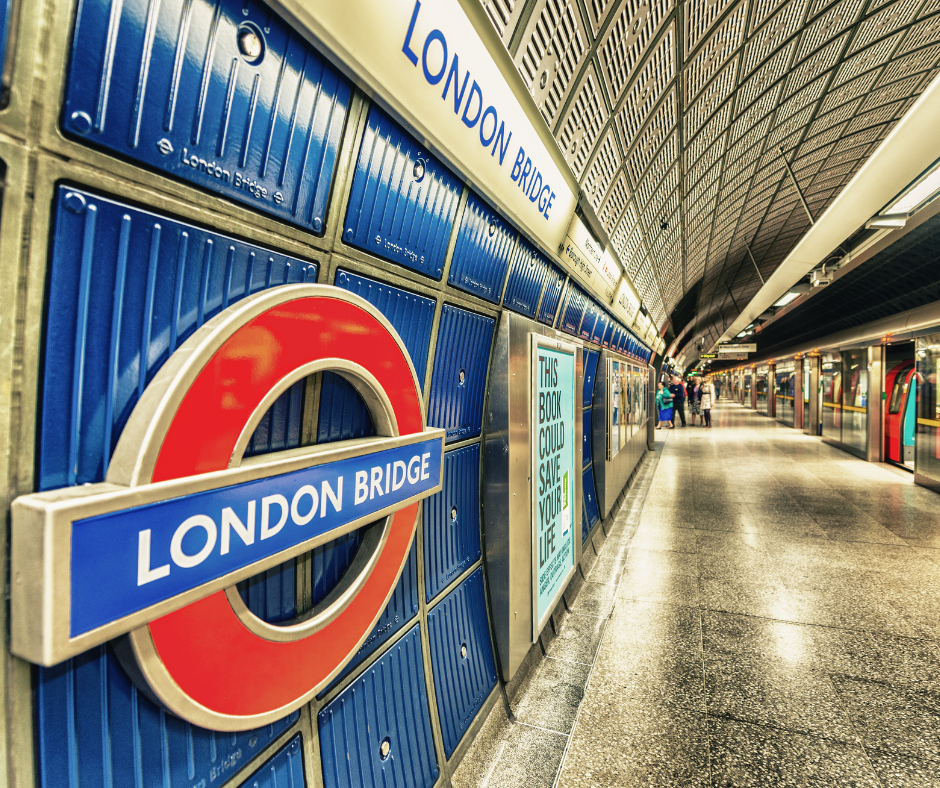 The London Underground. London Travel Tips for First-Time Tourists
